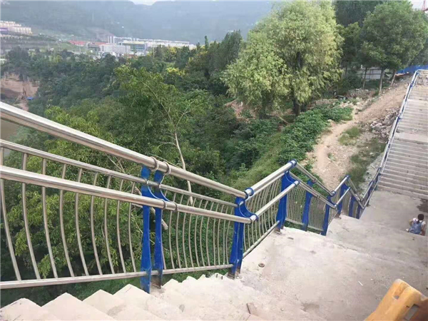 四川不锈钢桥梁栏杆