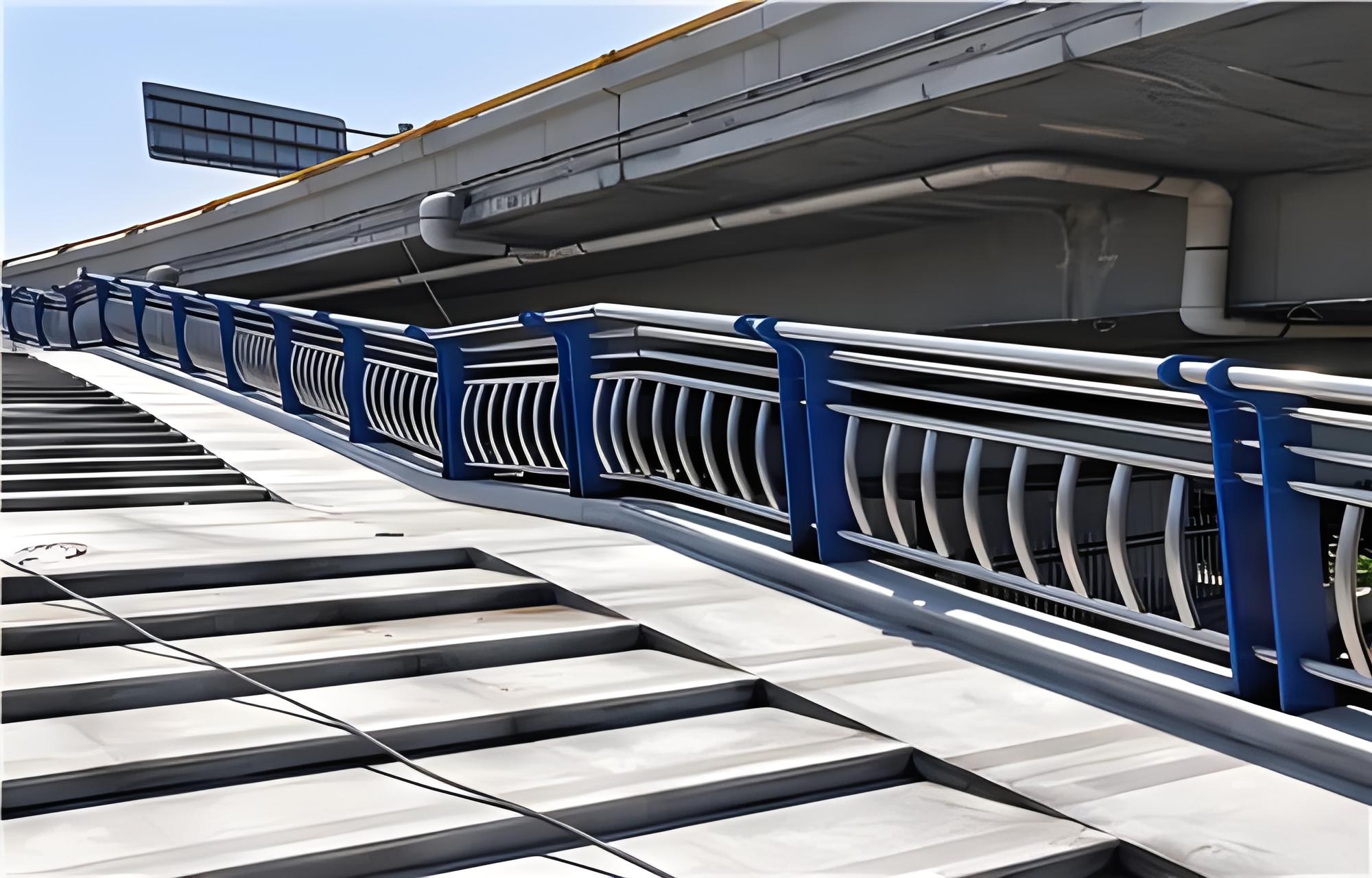 四川不锈钢桥梁护栏维护方案：确保安全，延长使用寿命